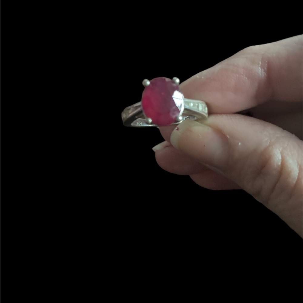 Royal red stone ring